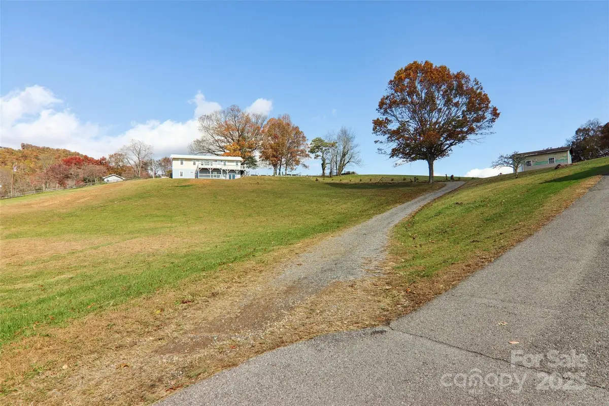 7 Crystal Lane, Waynesville, NC 28785 - Image #1