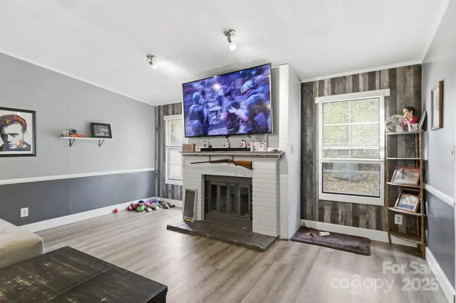 7733 Skyline Drive, Sherrills Ford, NC 28673 - Image #2