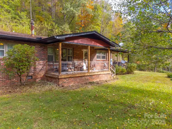 187 Garnet Road, Sylva, NC 28779