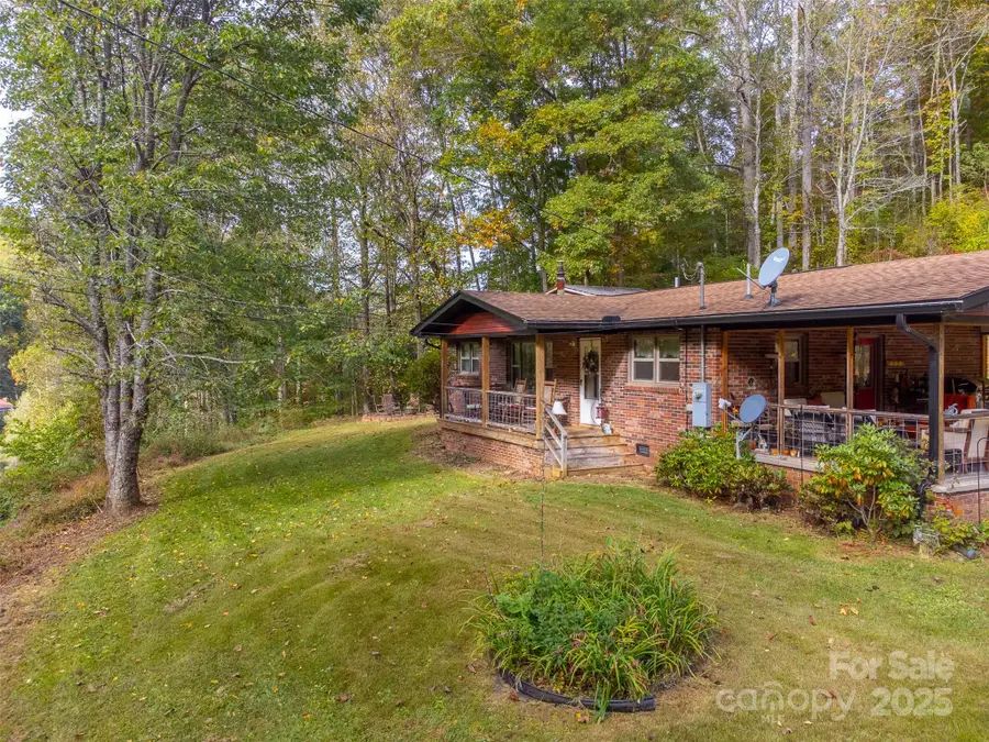 187 Garnet Road, Sylva, NC 28779 - Image #2