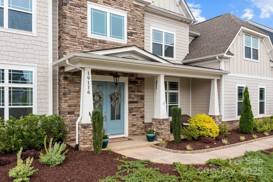 19116 Beecher Commons Drive, Huntersville, NC 28078 - Image #3