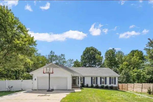 14 Primrose Lane, Asheville, NC 28805