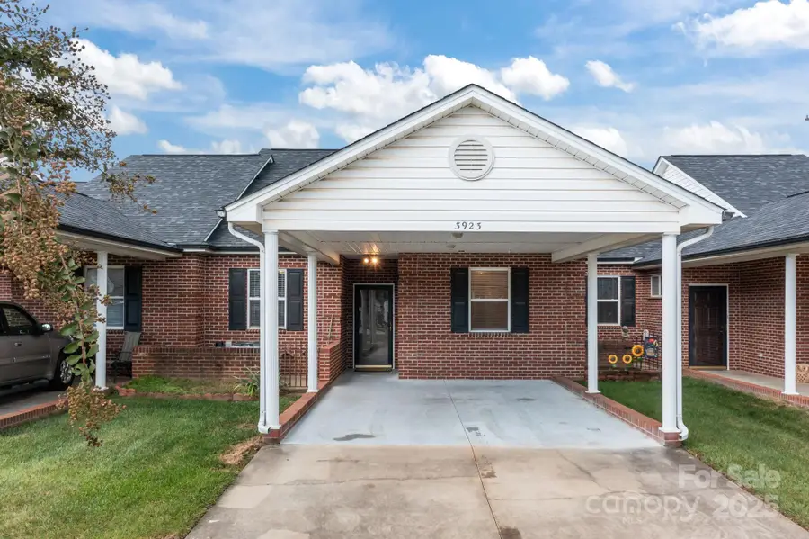 3923 Sage Court, Denver, NC 28037 - Image #2