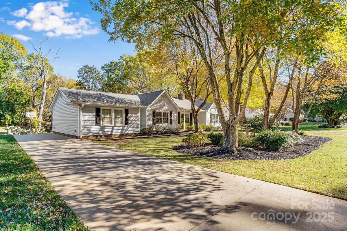 404 Southland Road, Huntersville, NC 28078 - Image #1