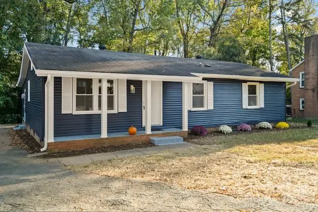 6134 Mayridge Drive, Charlotte, NC 28215 - Image #2