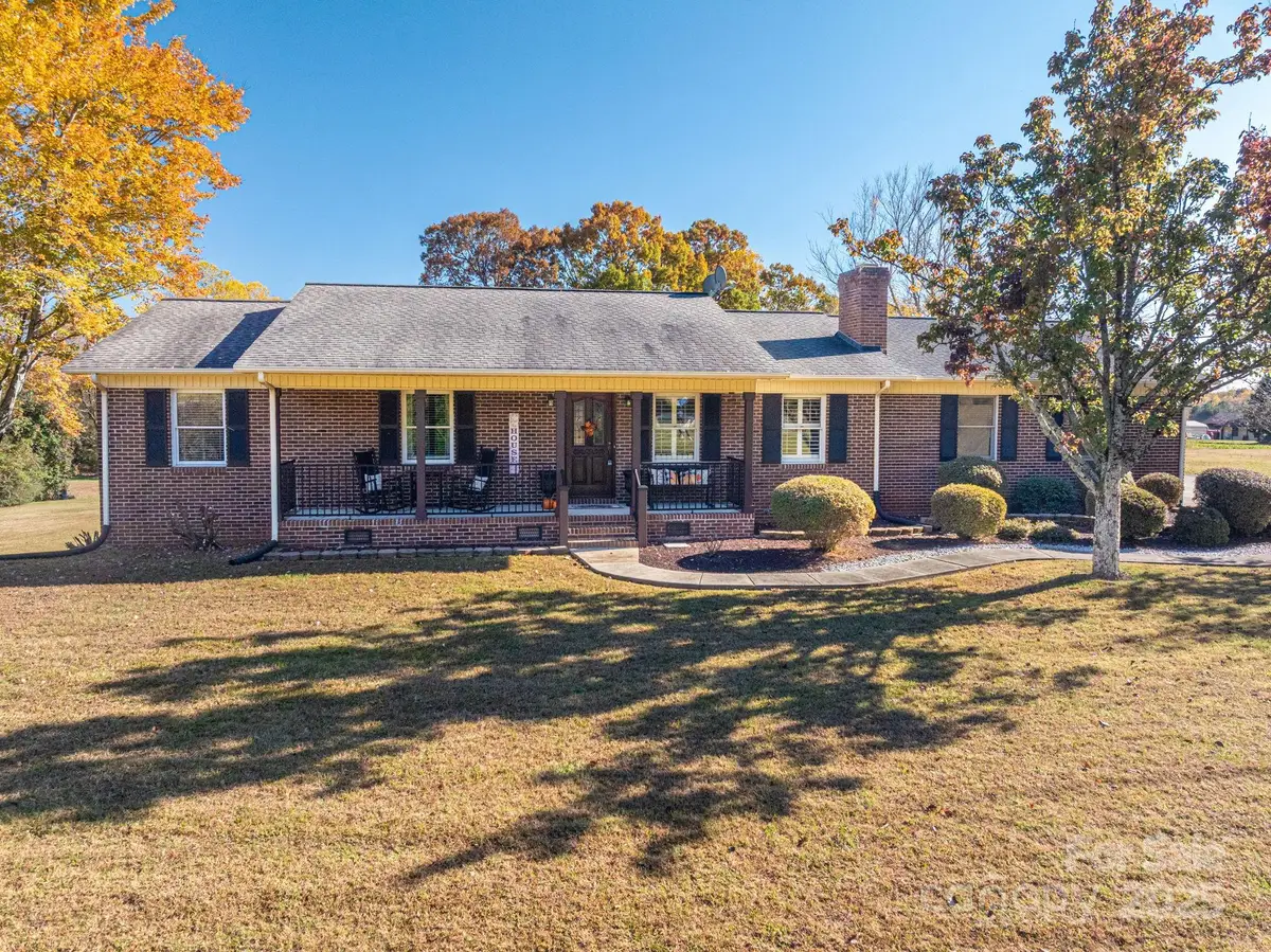 4866 E Hwy 150 Highway, Lincolnton, NC 28092 - Image #1