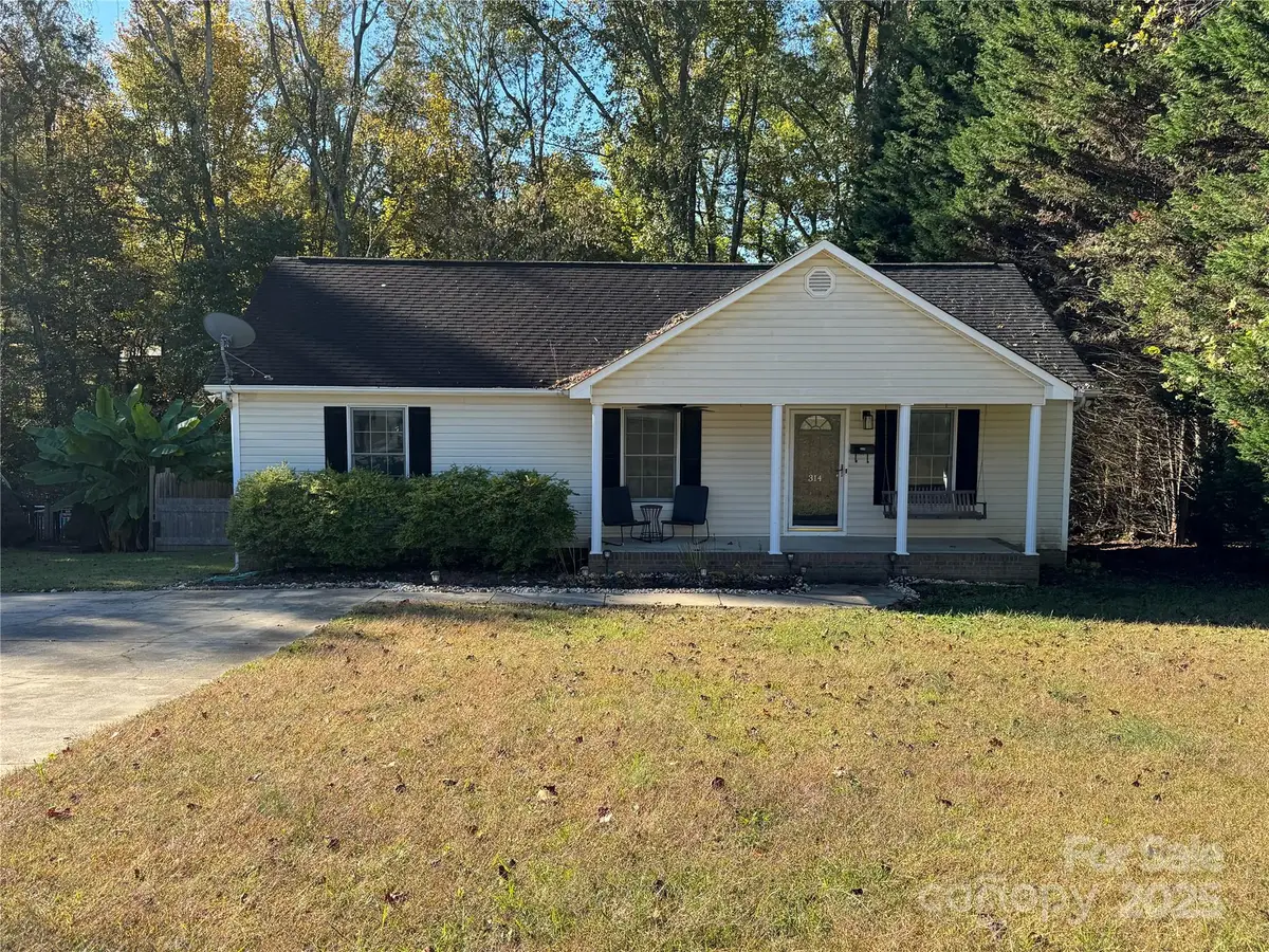 314 E Louisiana Avenue, Bessemer City, NC 28016 - Image #1