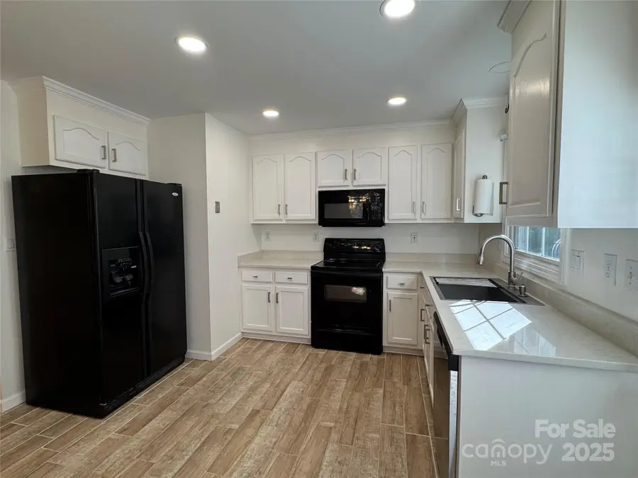 314 E Louisiana Avenue, Bessemer City, NC 28016 - Image #3