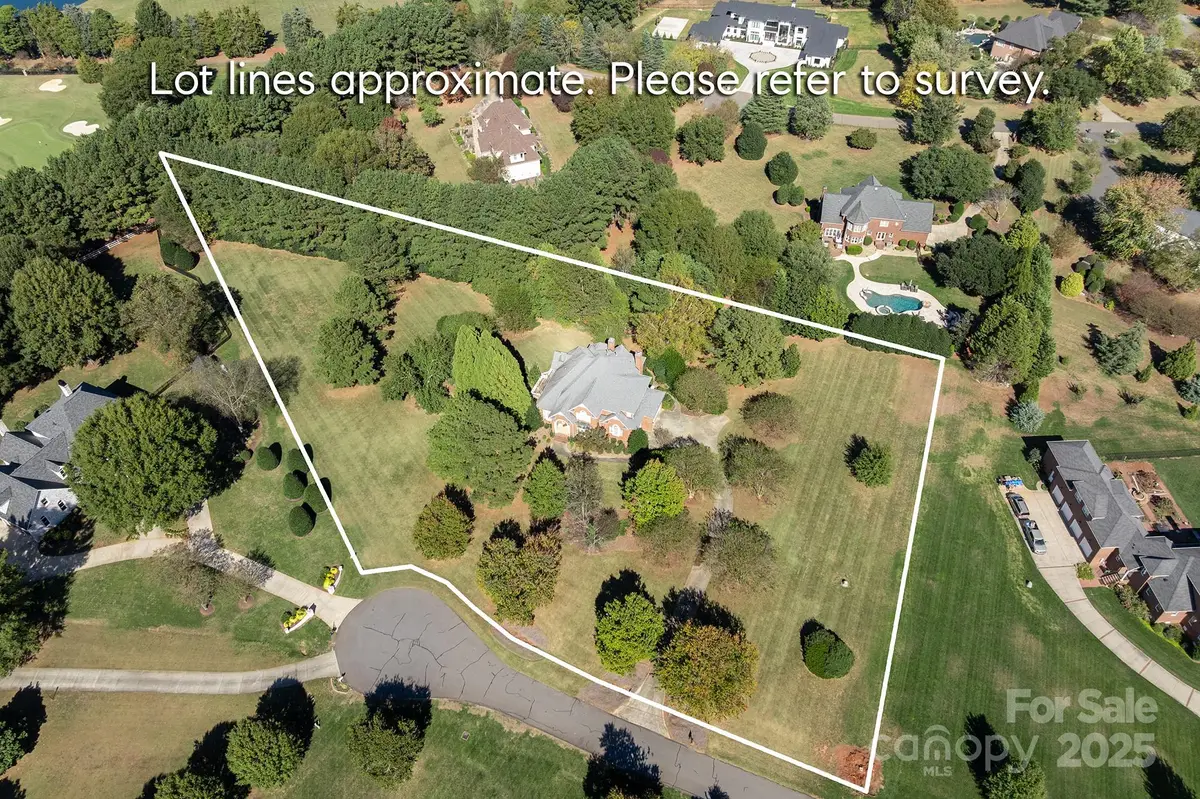 405 Valley Run Drive, Waxhaw, NC 28173 - Image #1