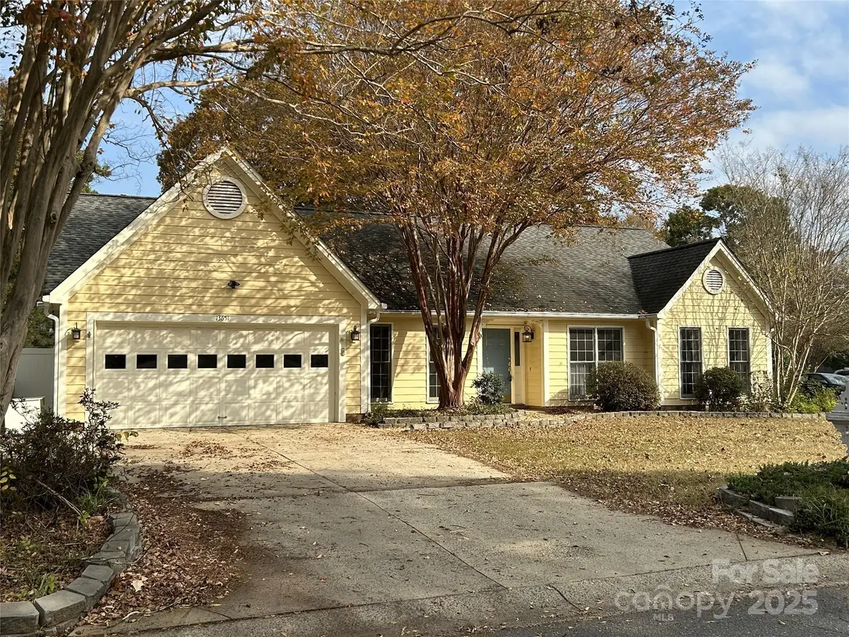 13651 Capworth Lane, Charlotte, NC 28273 - Image #1