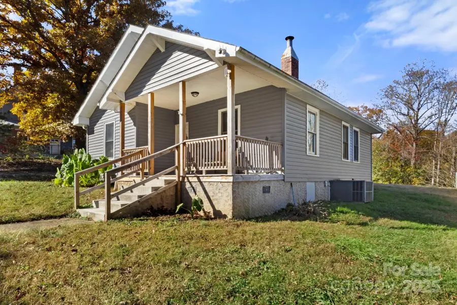 204 Shelby Street, Hickory, NC 28601 - Image #3