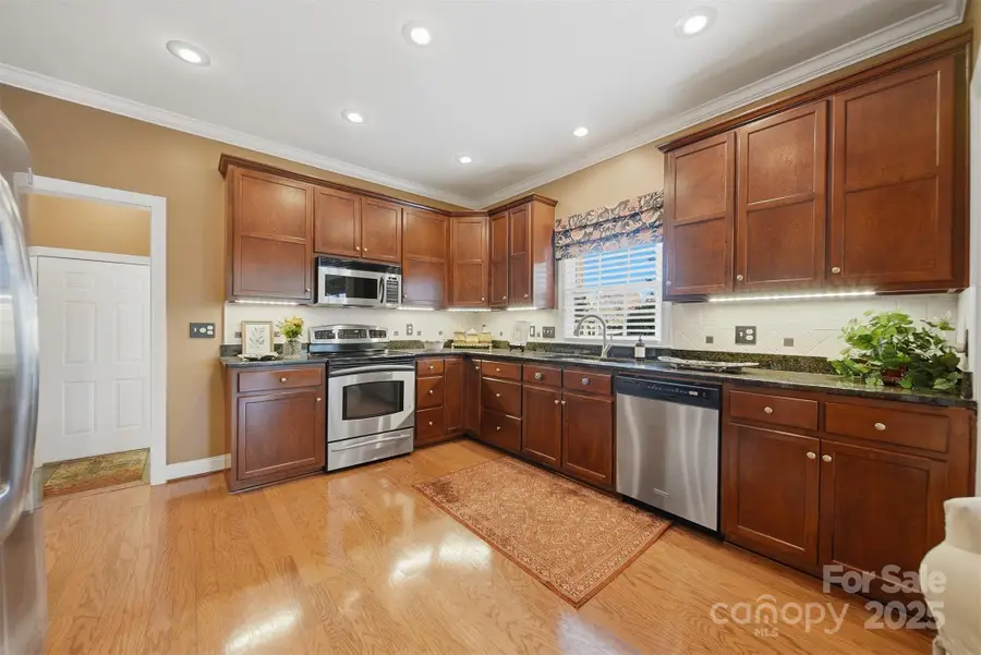 4410 1st Street Drive Nw, Hickory, NC 28601 - Image #3