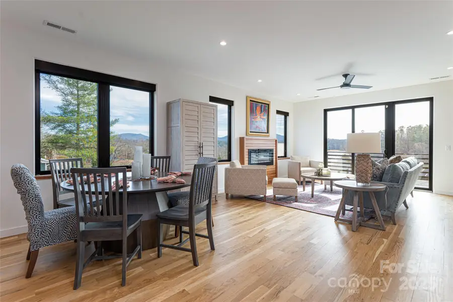 28 Lamb Avenue, Asheville, NC 28806 - Image #2