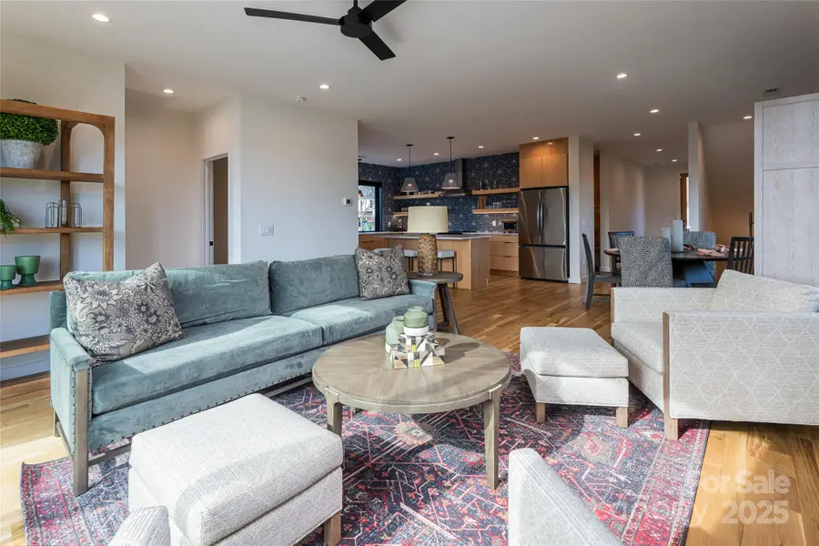 28 Lamb Avenue, Asheville, NC 28806 - Image #3