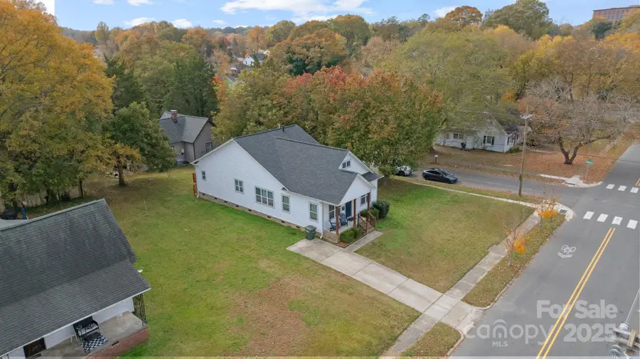 705 W 2nd Avenue, Gastonia, NC 28052 - Image #2