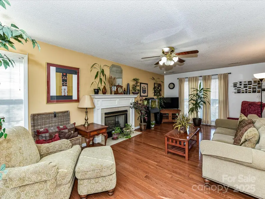 3807 SW Bent Creek Drive Sw, Concord, NC 28027 - Image #3