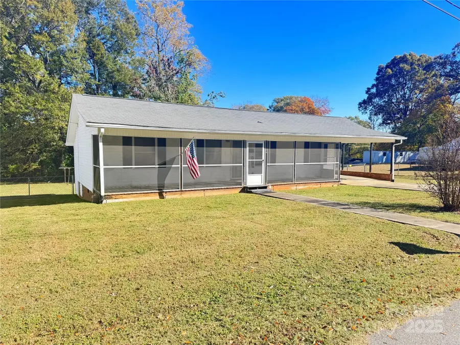 604 S Lorraine Street, Dallas, NC 28034 - Image #2