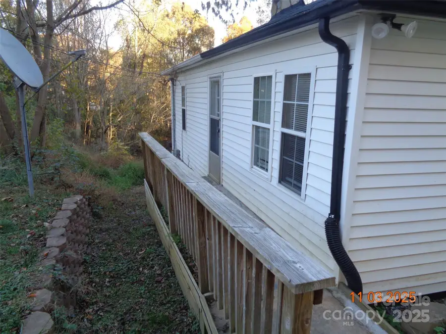 1412 Walt Arney Road, Lenoir, NC 28645 - Image #3