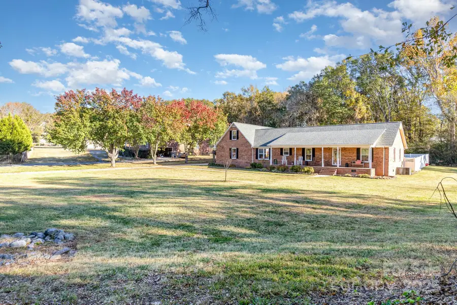 2595 Shamrock Road, Harrisburg, NC 28075 - Image #2