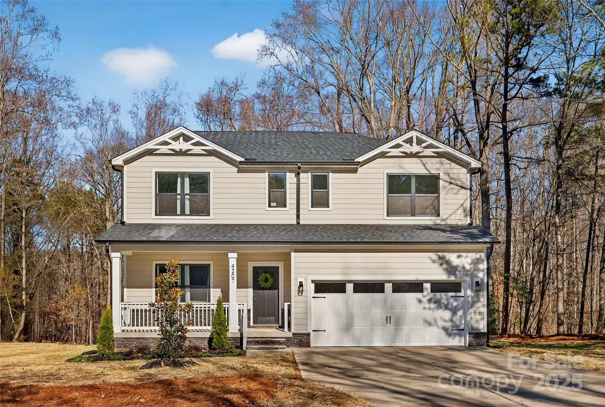 4207 Eagle Chase Drive, Charlotte, NC 28216 - Image #1
