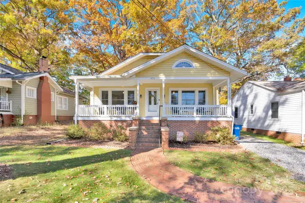 821 Wood Street, Statesville, NC 28677