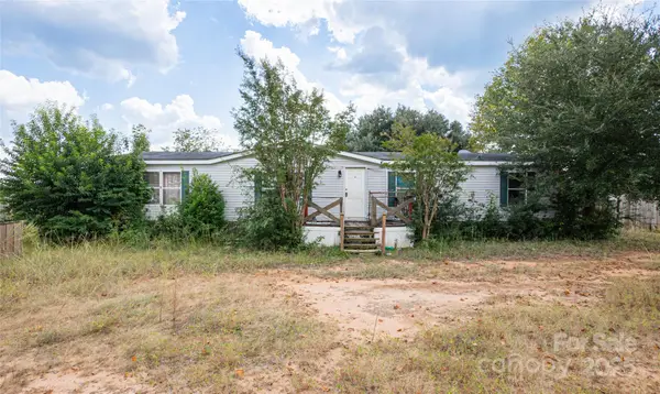 6140 Phoenix Court, Wedgefield, SC 29168