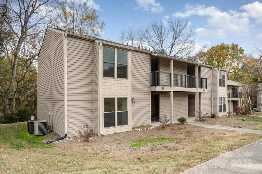 11049 Cedar View Road, Charlotte, NC 28226 - Image #2