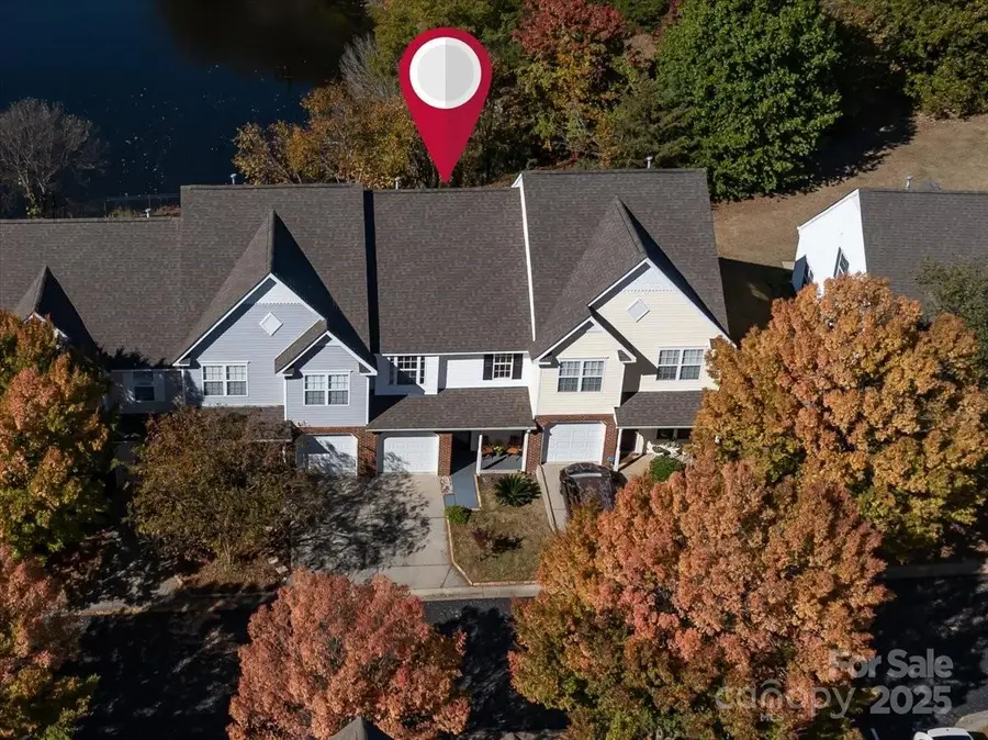 813 Rock Lake Glen, Fort Mill, SC 29715 - Image #3