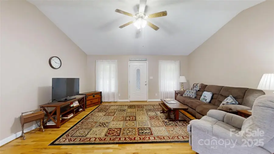 3124 Banks Street, Lincolnton, NC 28092 - Image #3