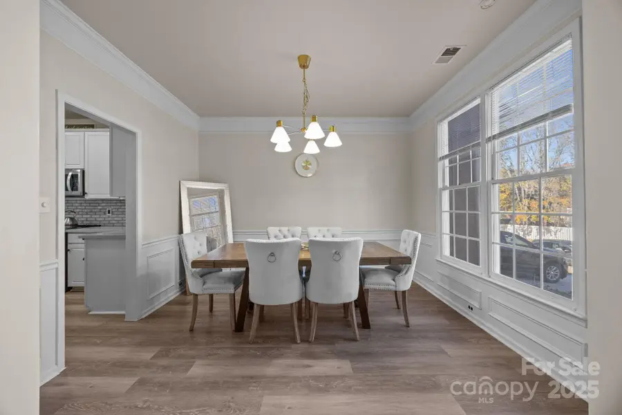 7708 Harrington Woods Road, Charlotte, NC 28269 - Image #2