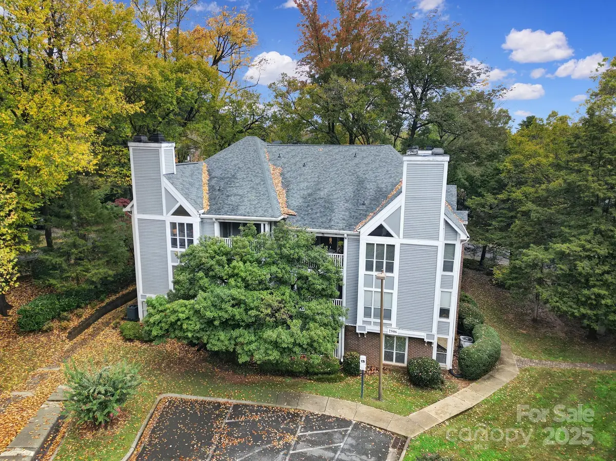 2506 Cranbrook Lane #7, Charlotte, NC 28207 - Image #1