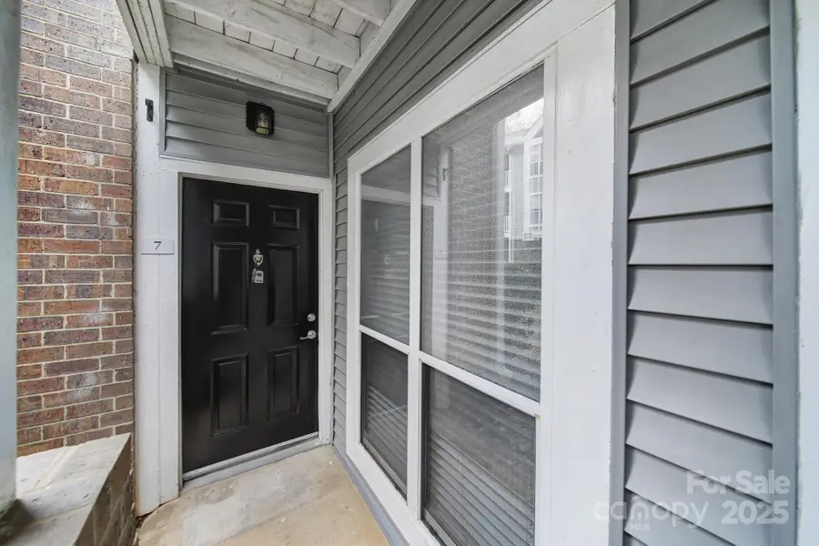 2506 Cranbrook Lane #7, Charlotte, NC 28207 - Image #3