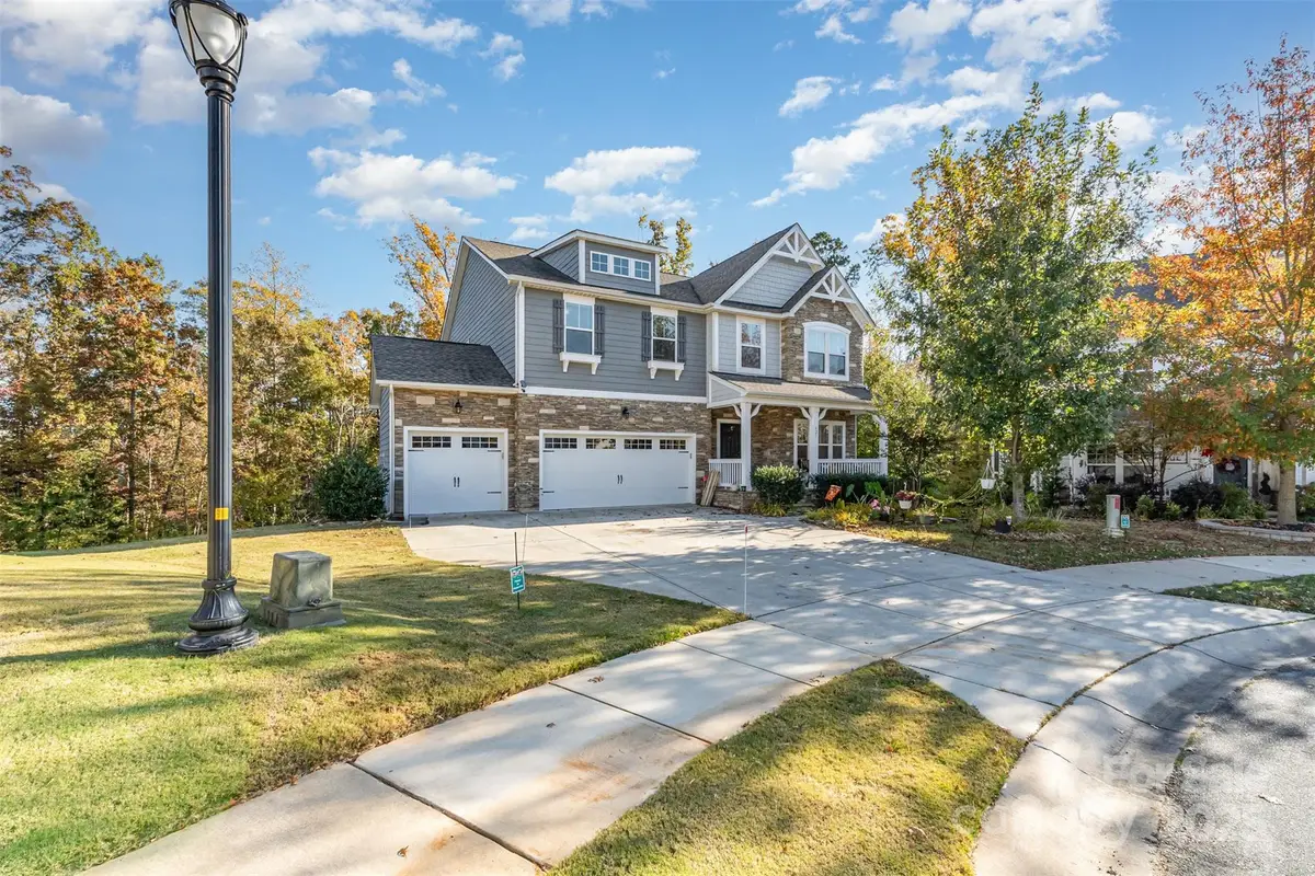 423 Crisfield Court, York, SC 29745 - Image #1