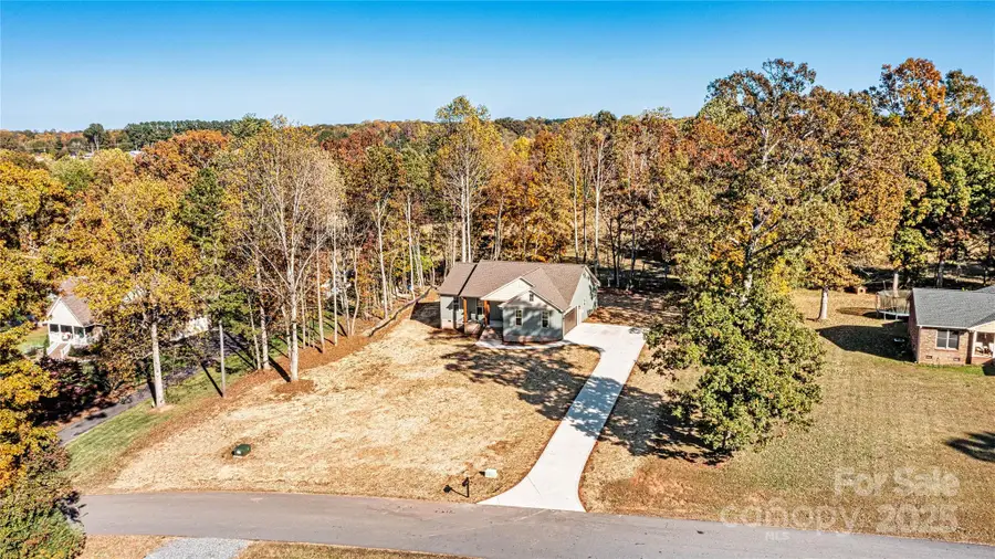 2050 Hermit Trail, Newton, NC 28658 - Image #3