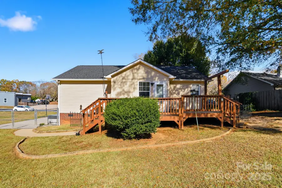 406 E Corriher Street, Landis, NC 28088 - Image #3