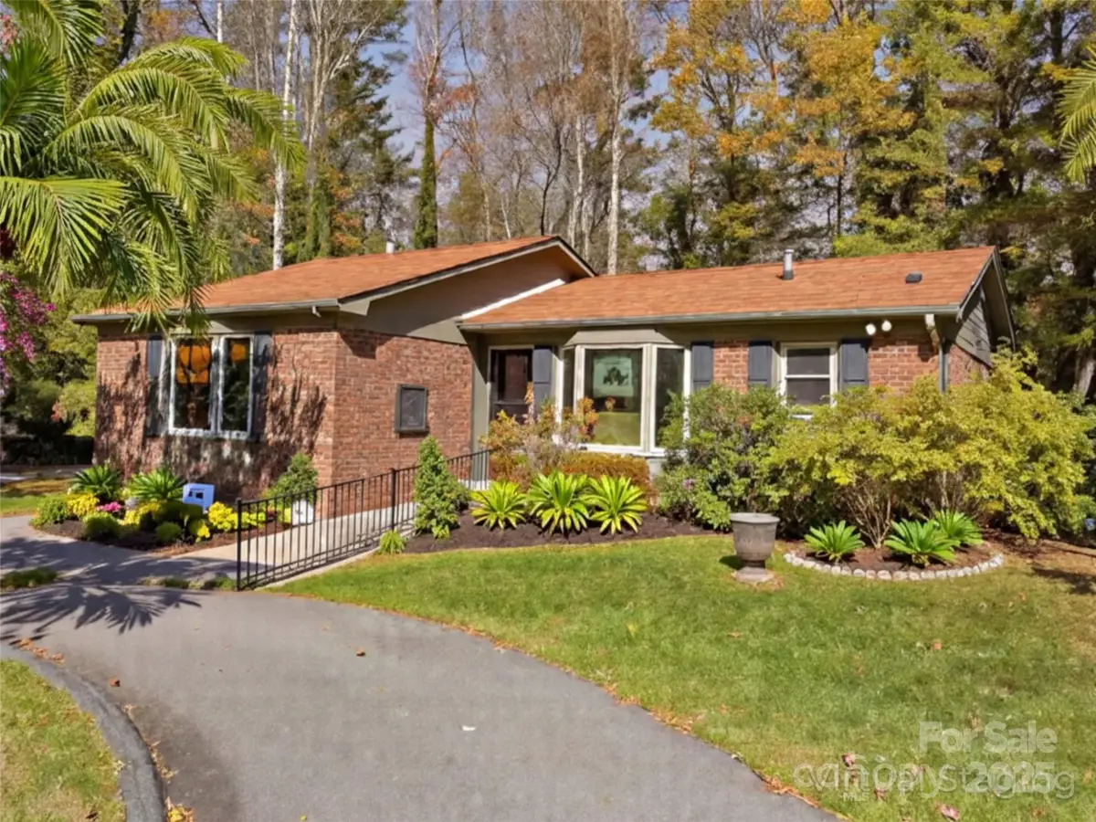 181 Surry Lane, Hendersonville, NC 28791 - Image #1