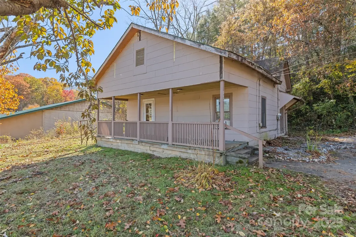 8063 Carolina Boulevard, Clyde, NC 28721 - Image #1