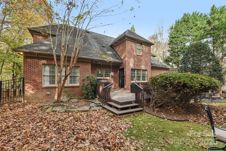 2710 Ashbourne Drive, Gastonia, NC 28056 - Image #2