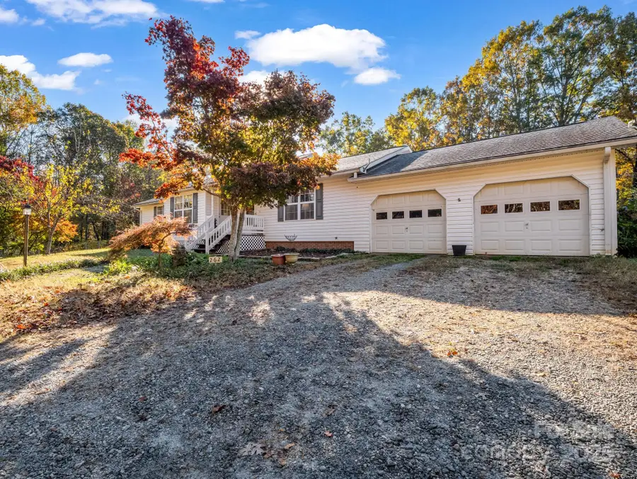 262 Daisy Lane, Bostic, NC 28018 - Image #3