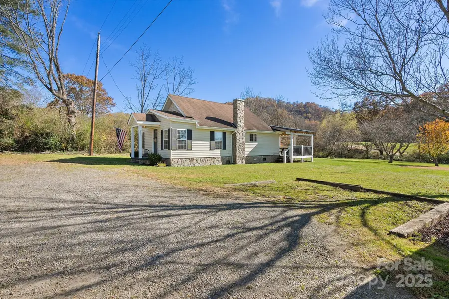 92 Wachayu Drive, Clyde, NC 28721 - Image #3