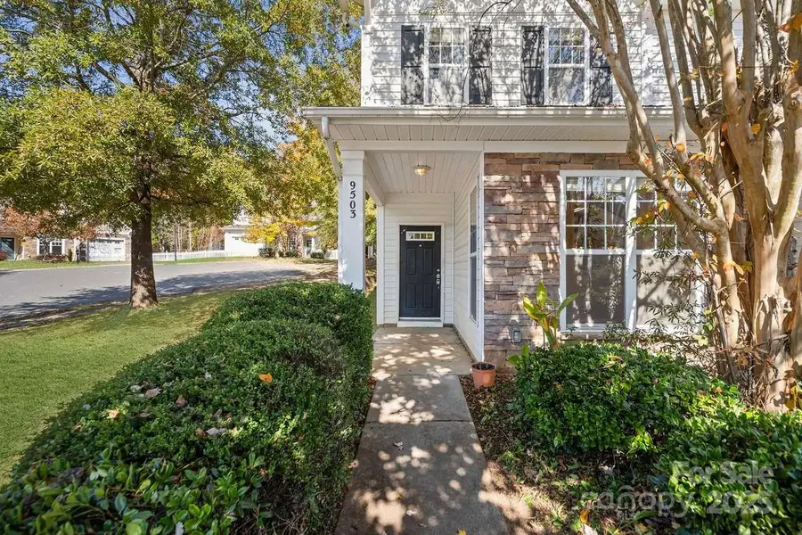 9503 Long Hill Drive, Charlotte, NC 28214 - Image #2