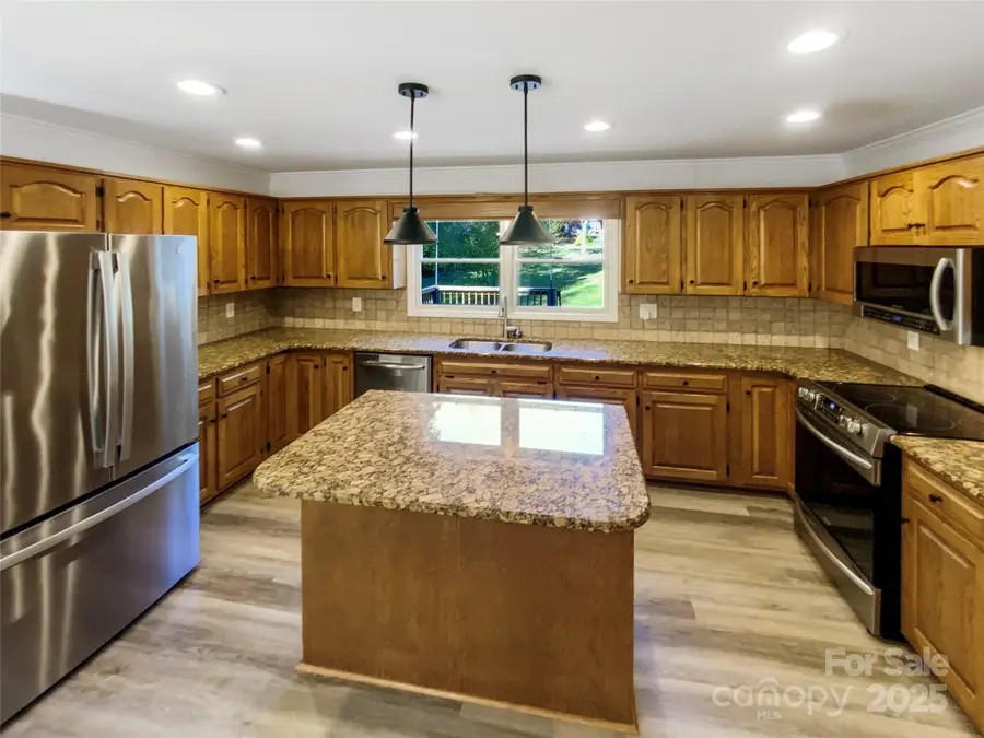 561 Briarwood Lane, Lancaster, SC 29720 - Image #2