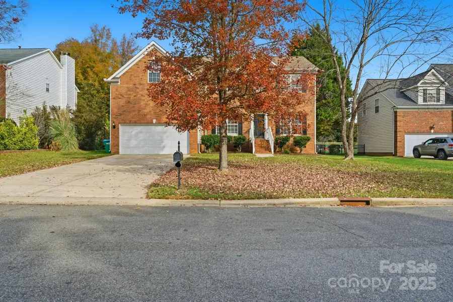 11023 Sycamore Club Drive, Charlotte, NC 28227 - Image #2