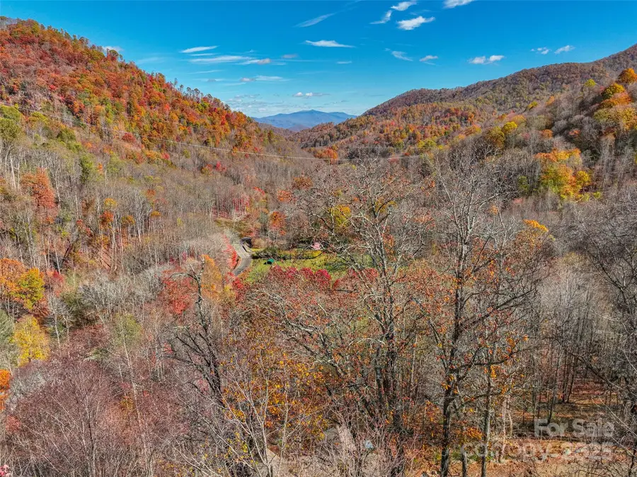 000 Pearl Way #12, Burnsville, NC 28714 - Image #2