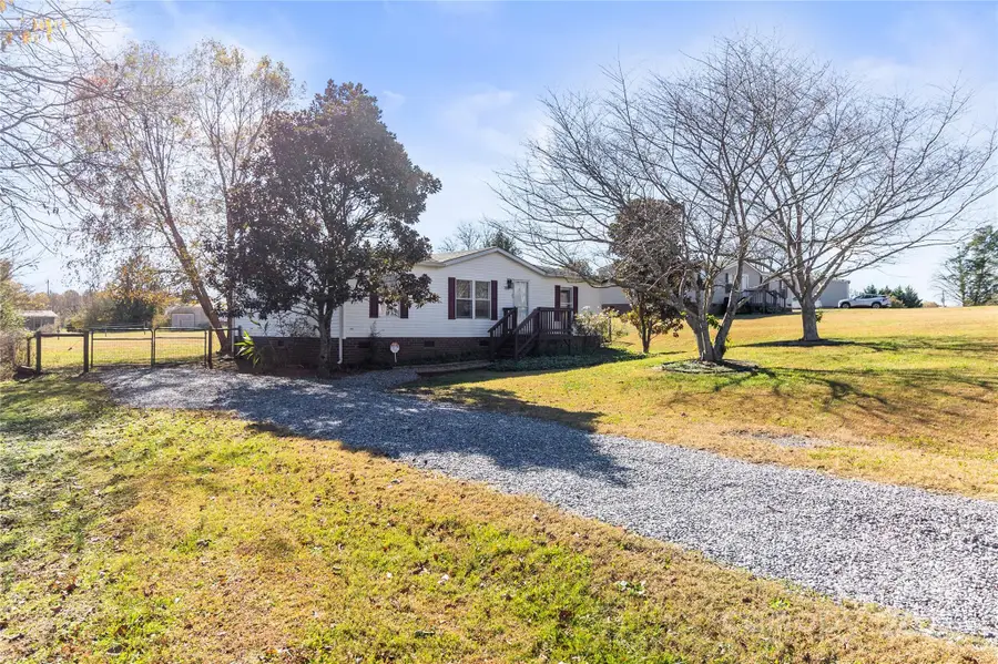 203 Grassy Meadow Lane, Statesville, NC 28625 - Image #2