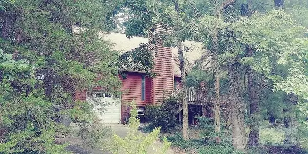 8401 Barncliff Road, Charlotte, NC 28227