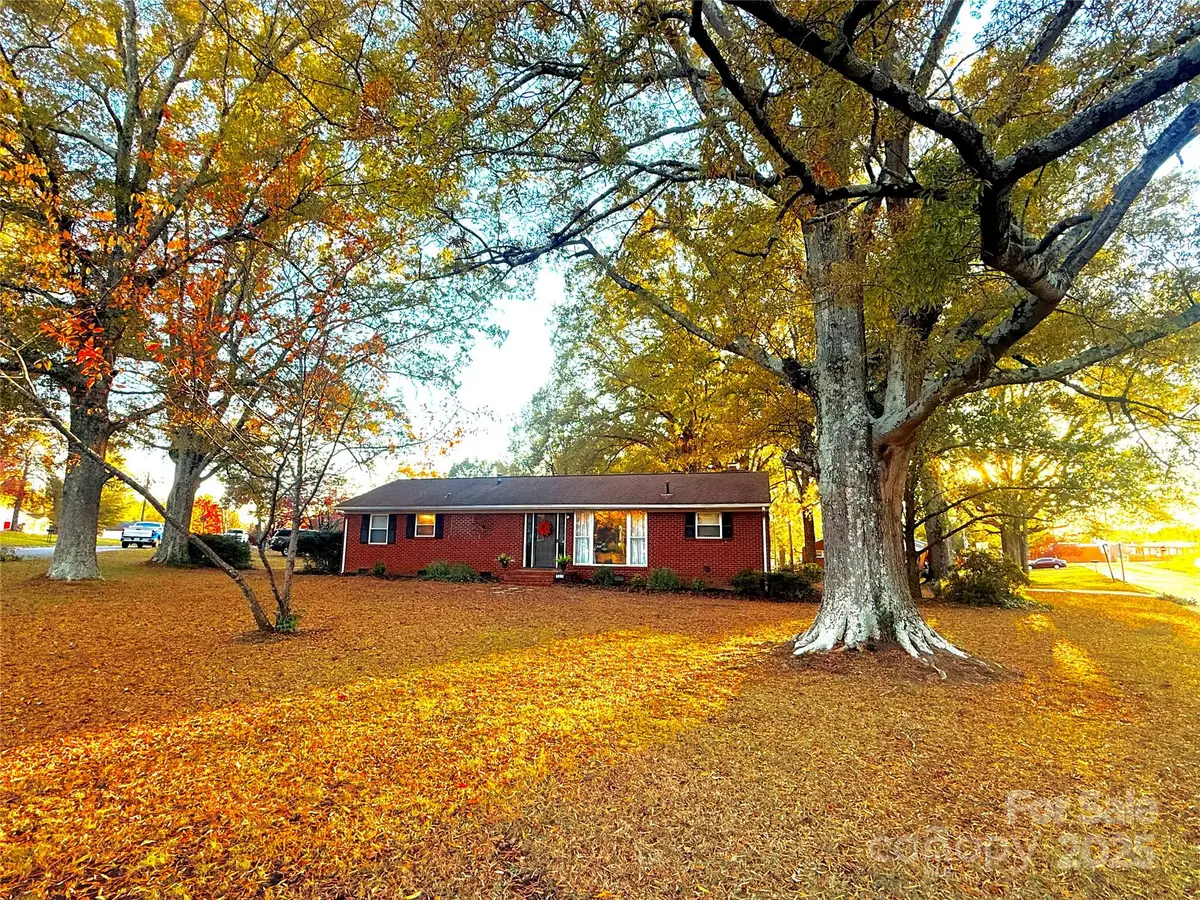 527 Katherine Avenue, Kings Mountain, NC 28086 - Image #1