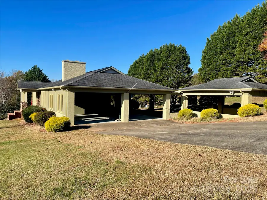 5232 Wolfe Road, Hickory, NC 28601 - Image #2