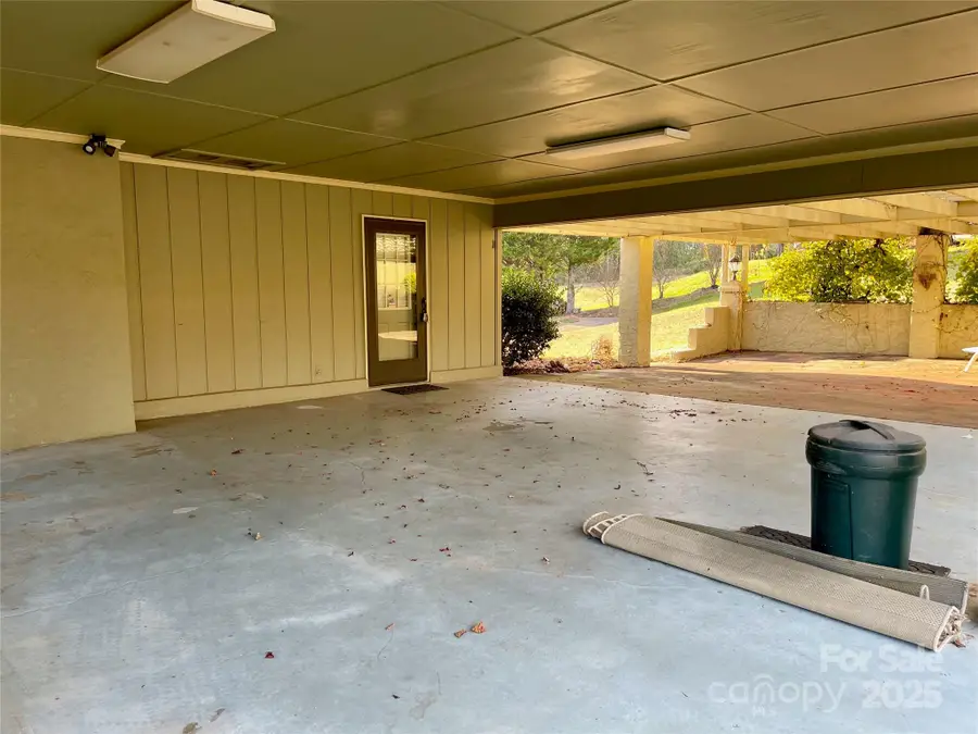 5232 Wolfe Road, Hickory, NC 28601 - Image #3