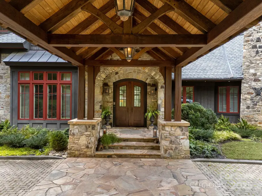 900 Fairview Farms Road, Campobello, SC 29322 - Image #3